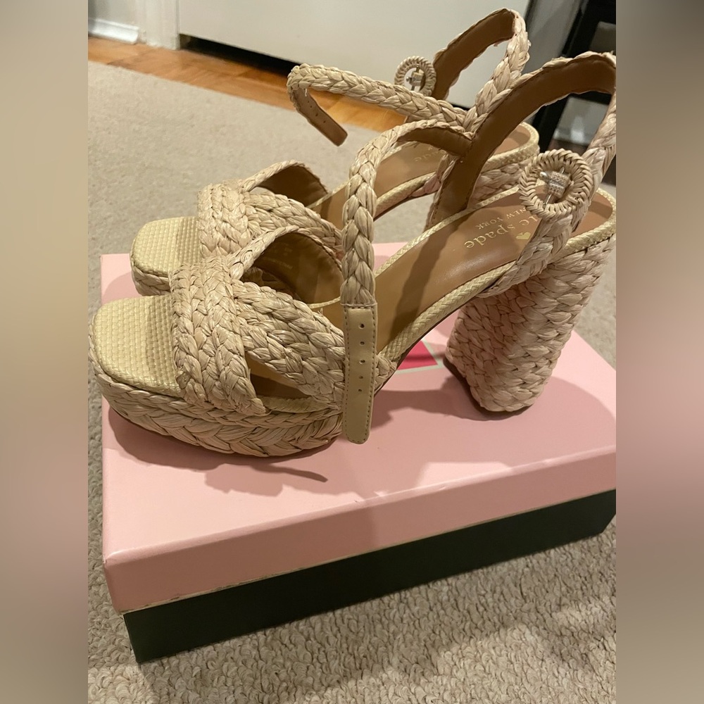 kate spade Disco Raffia Platform Sandals in Natural- brand new size 9.5